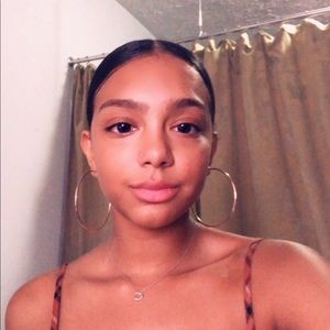 Meet your Posher, Tiffany